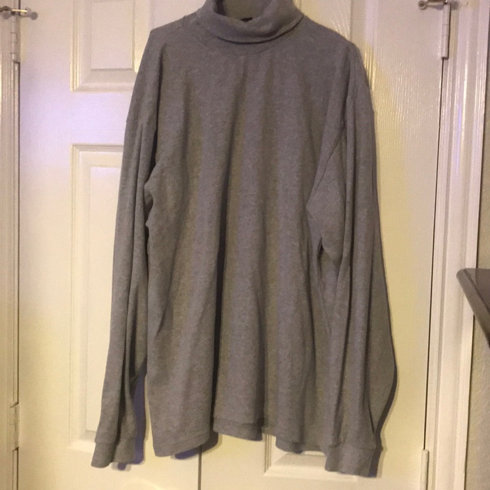 Cherokee Turtleneck Gray Size XL